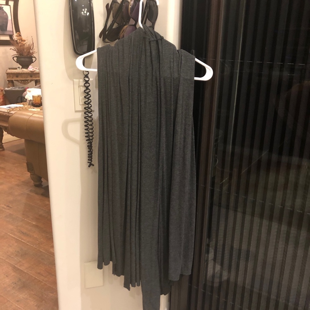 💕Charlotte Russe Open front gray top one-size - Picture 3 of 5